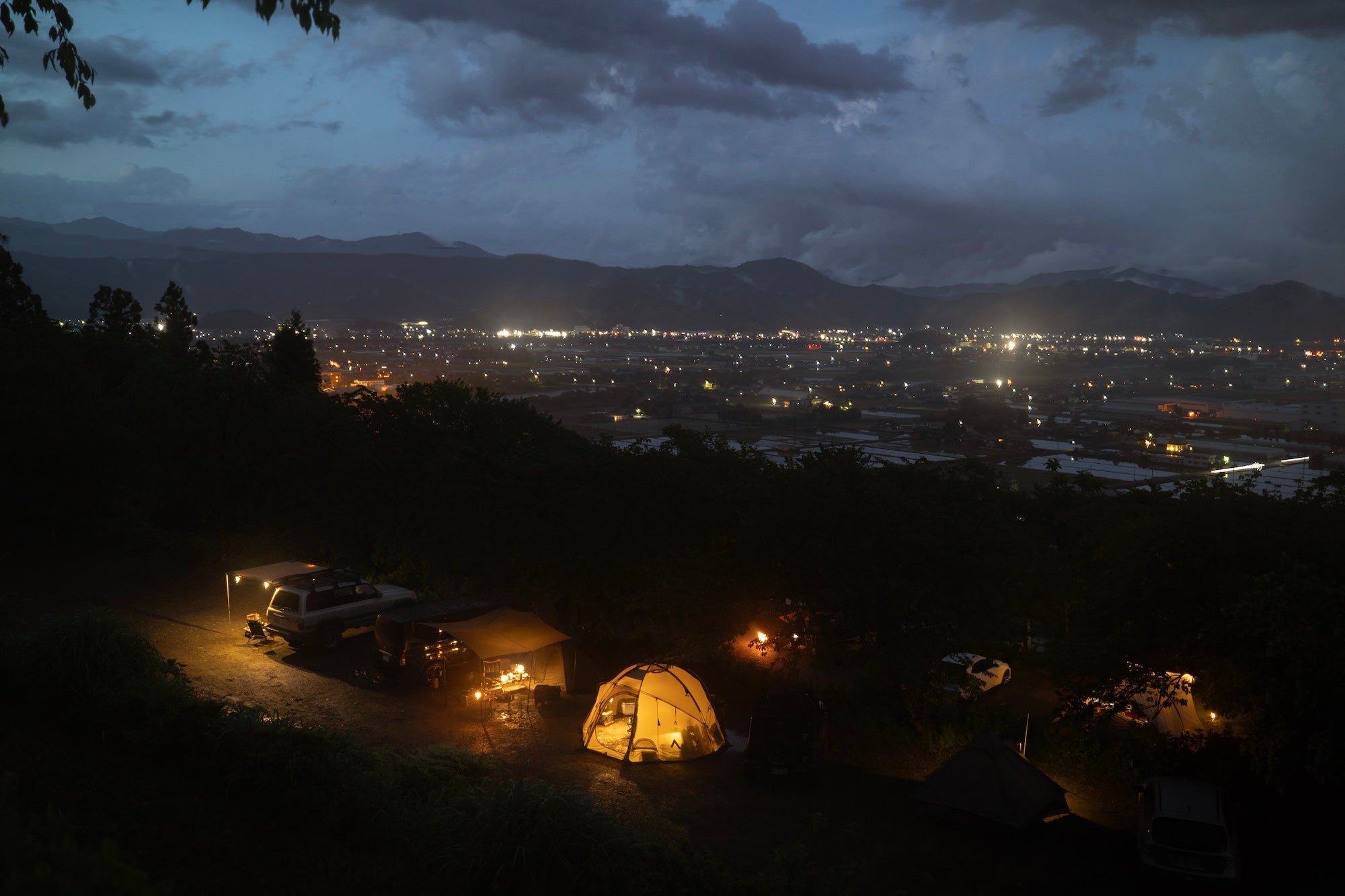 夜景を眼下にまったりソログルキャン