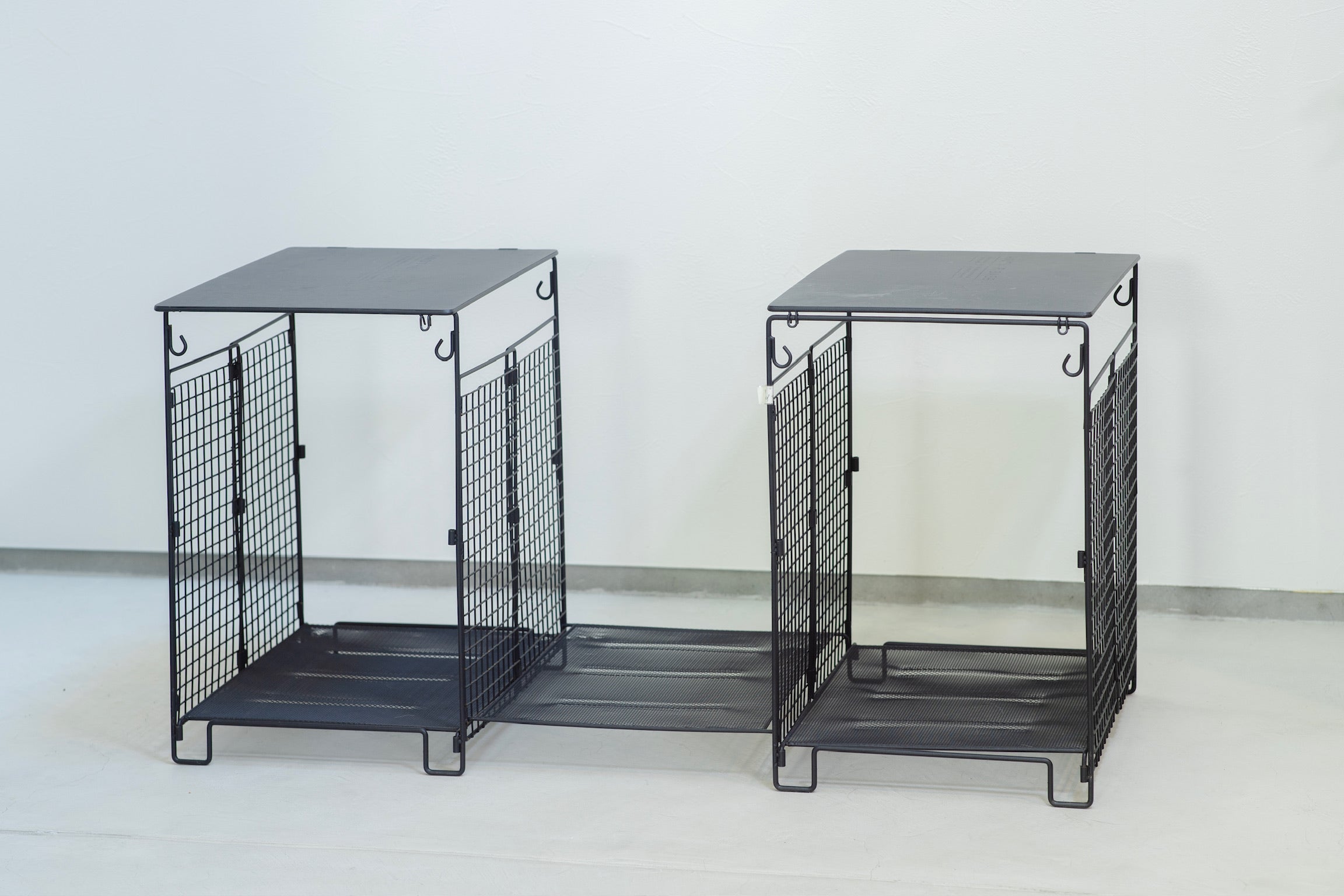 フォールディングサイドテーブル