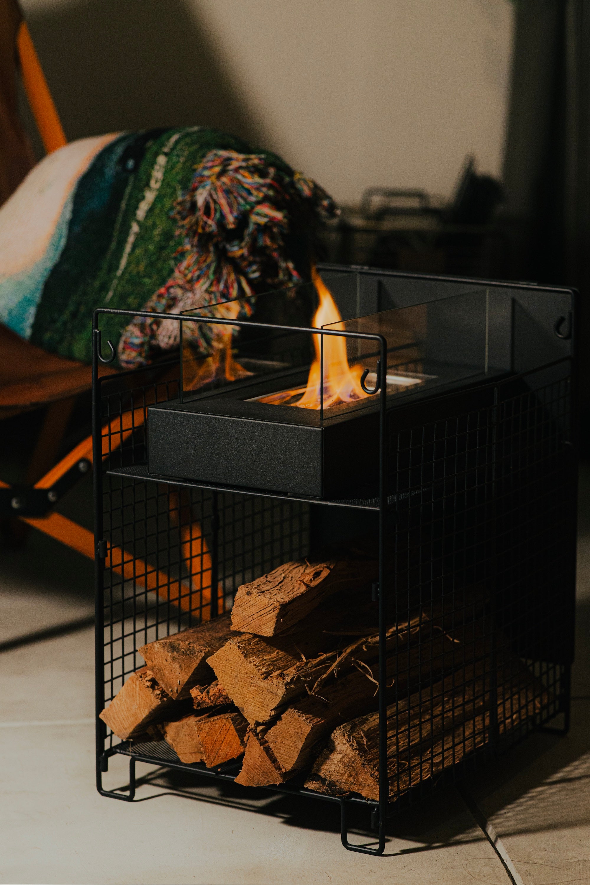 フォールディングサイドテーブル