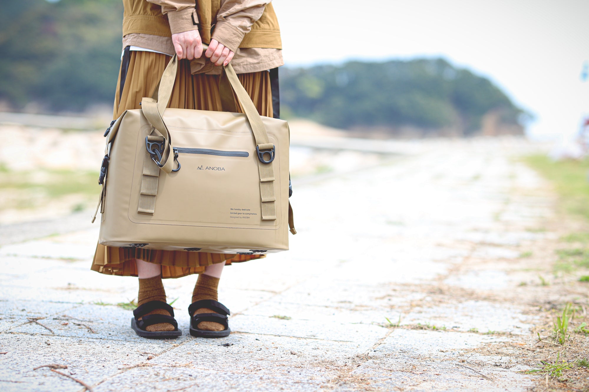 ブリザードソフトクーラー 25L コヨーテ