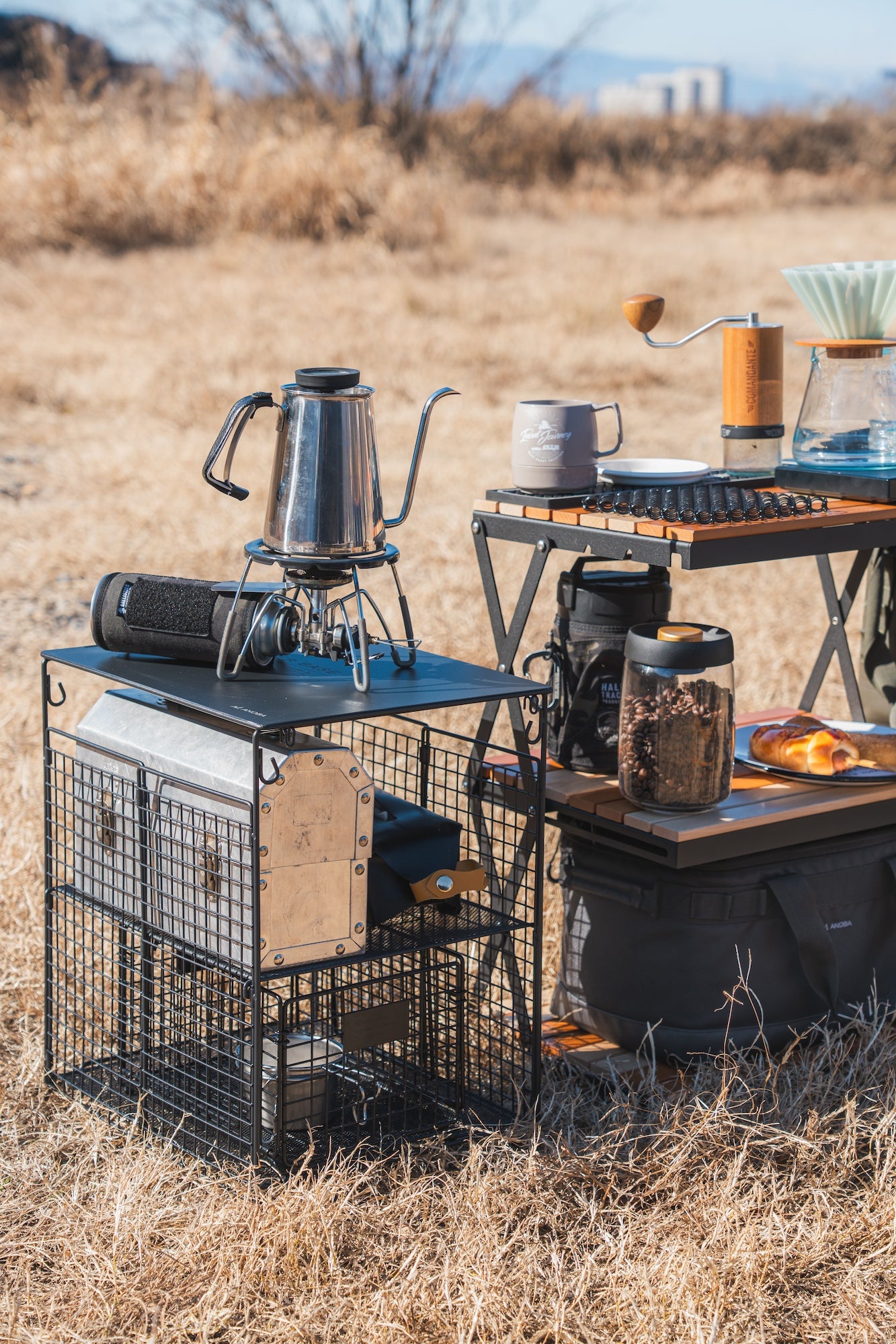 フォールディングサイドテーブル